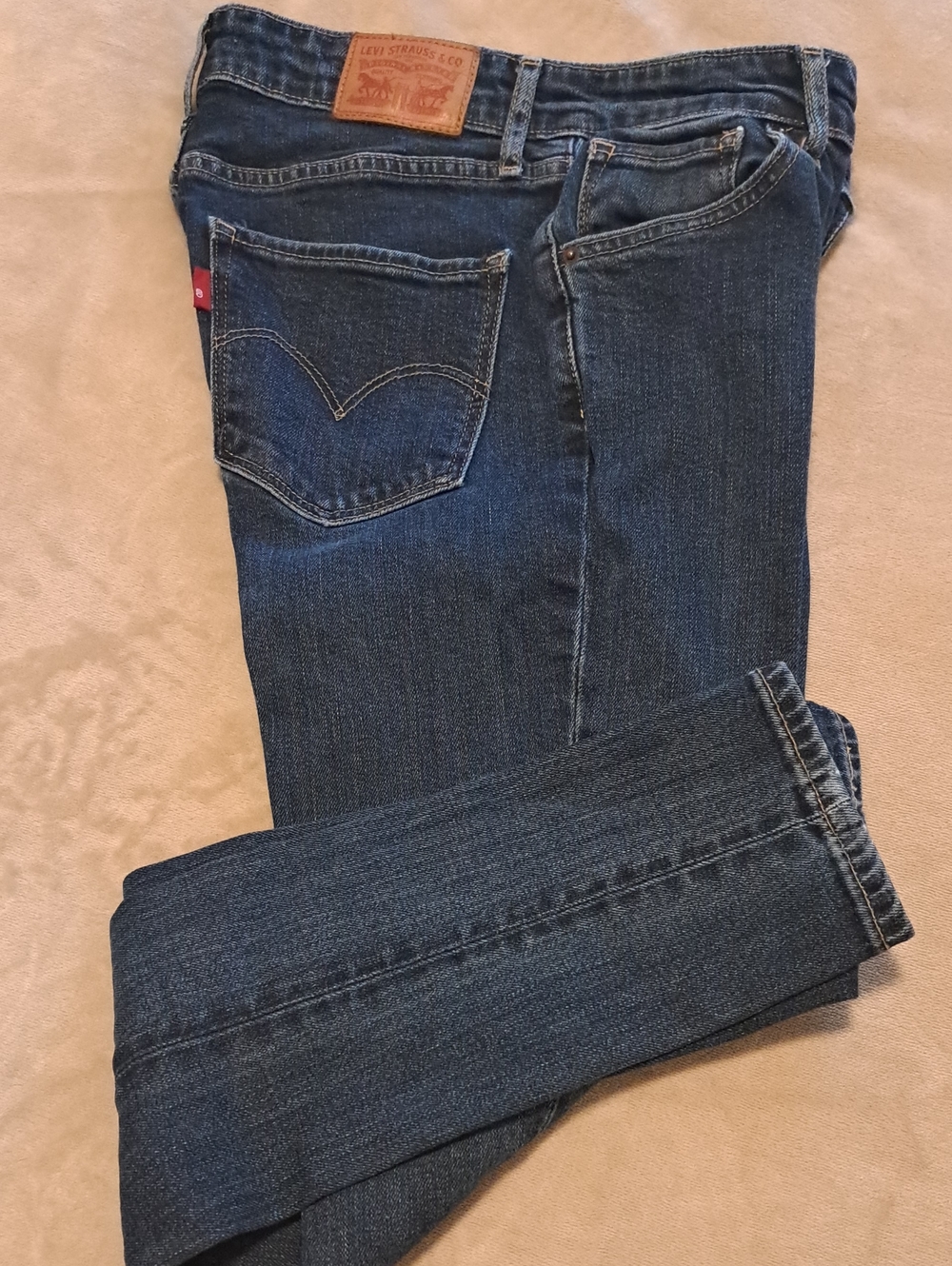Levi's Women's Skinny Jeans in Dark Blue Denim